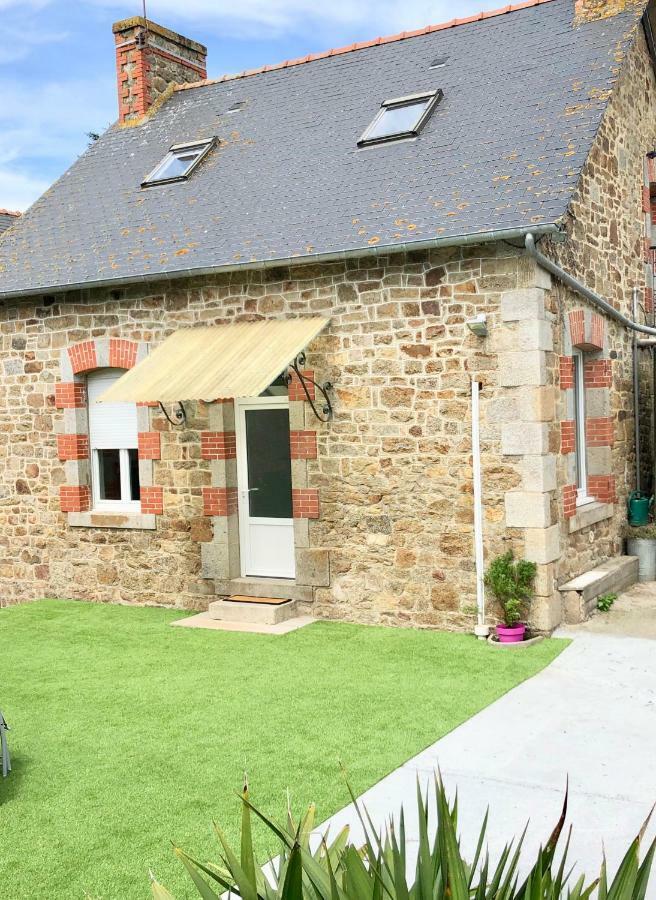 Maison De Campagne Cosy Et Calme Roz-sur-Couesnon Exterior photo